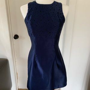 Mini dress size small missing the size tag